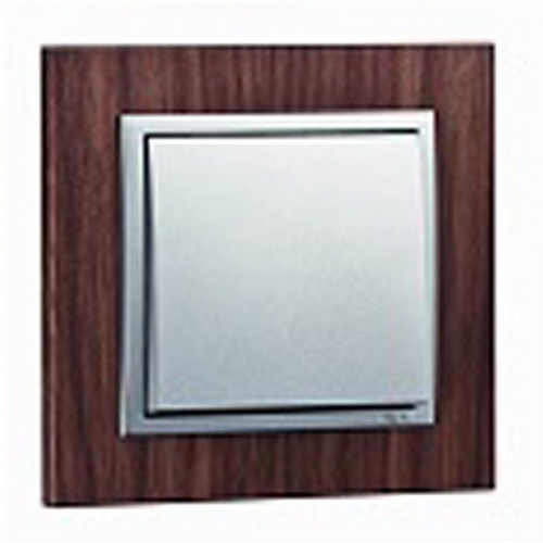 Выключатель одноклавишный Logus90 Дерево Выключатель одноклавишный Logus90 Дерево