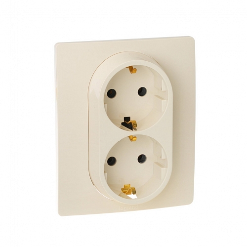 Розетка двойная с заземлением Etika - слоновая кость