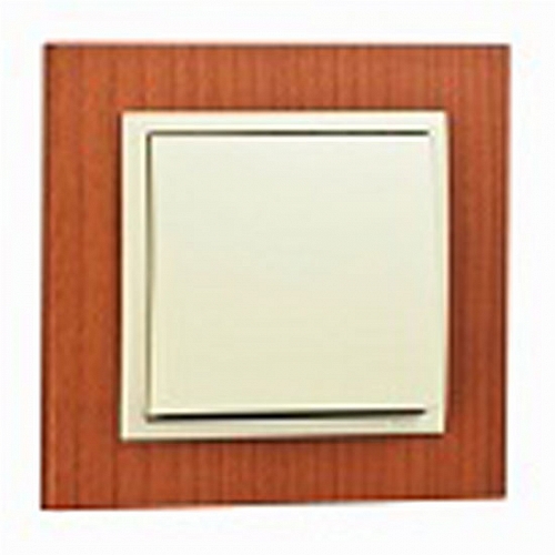 Выключатель одноклавишный Logus90 Дерево Выключатель одноклавишный Logus90 Дерево